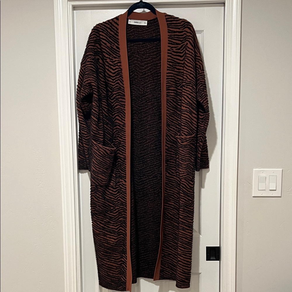 Zara Knit Sweater in Brown and Black